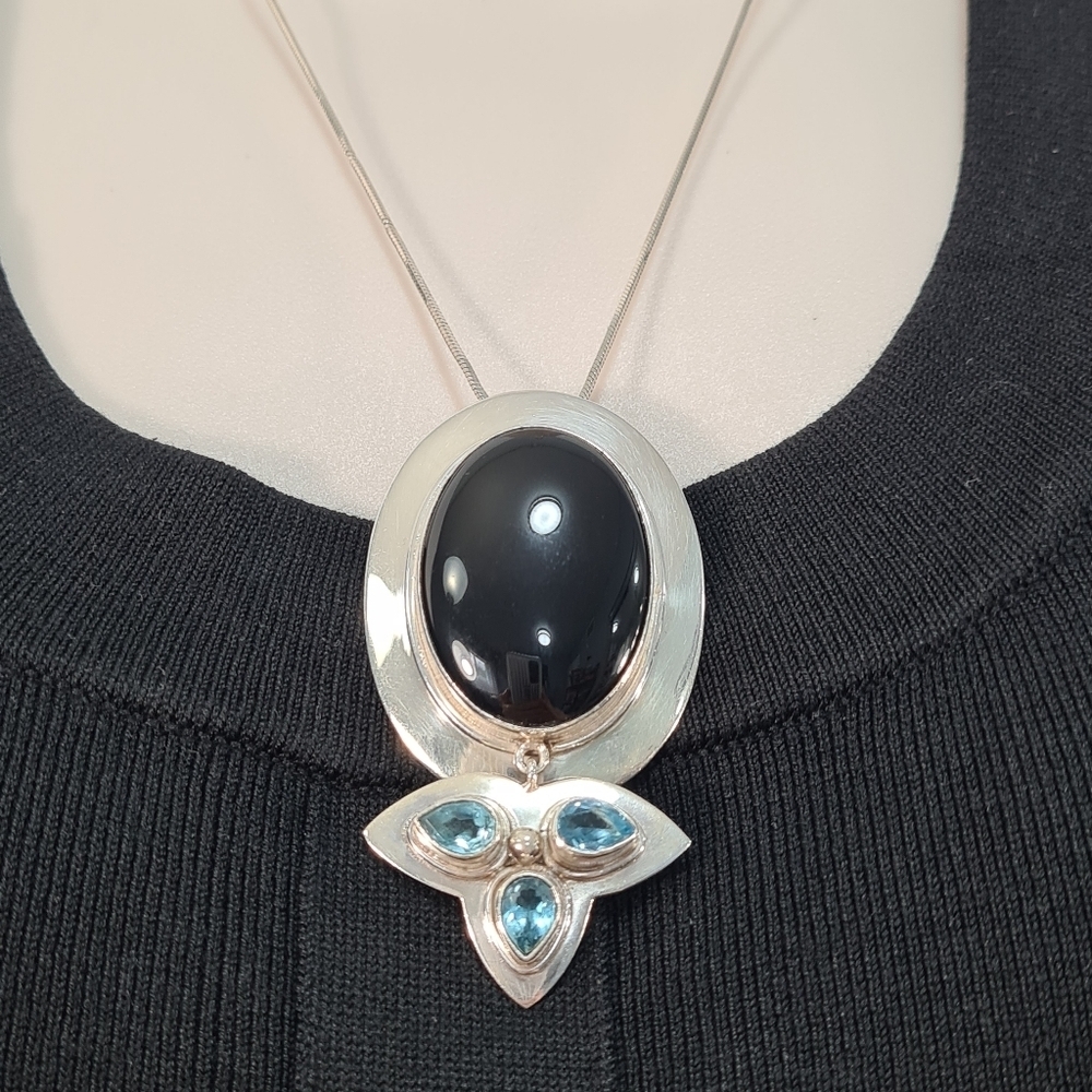 Sajen 925 Sterling Silver Black Onyx & Sky Blue Topaz Pin/Pendant  No Chain